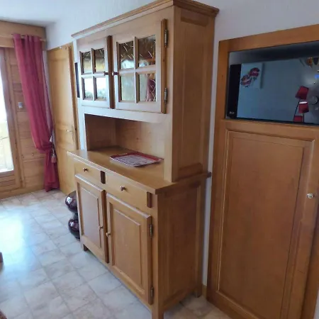 Apartment Moderne Avec Balcon Et Garage, Au Pied Des Pistes Au Chinaillon Pour 4 Personnes - Fr-1-458-161 *