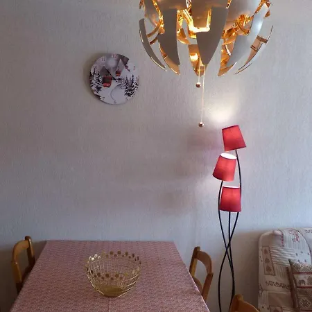 Moderne Avec Balcon Et Garage, Au Pied Des Pistes Au Chinaillon Pour 4 Personnes - Fr-1-458-161 *